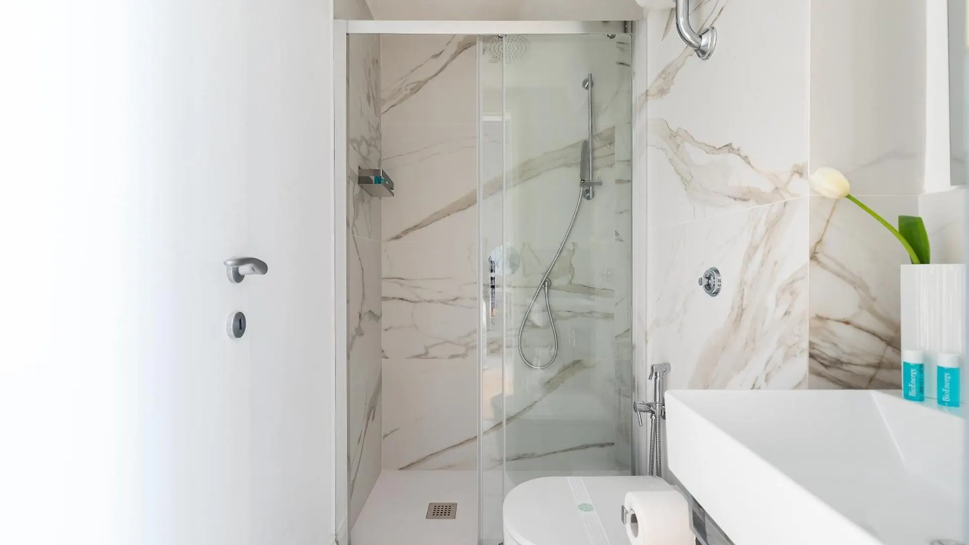 Iflat New Spacious & Classy Apartment In Monti ローマ