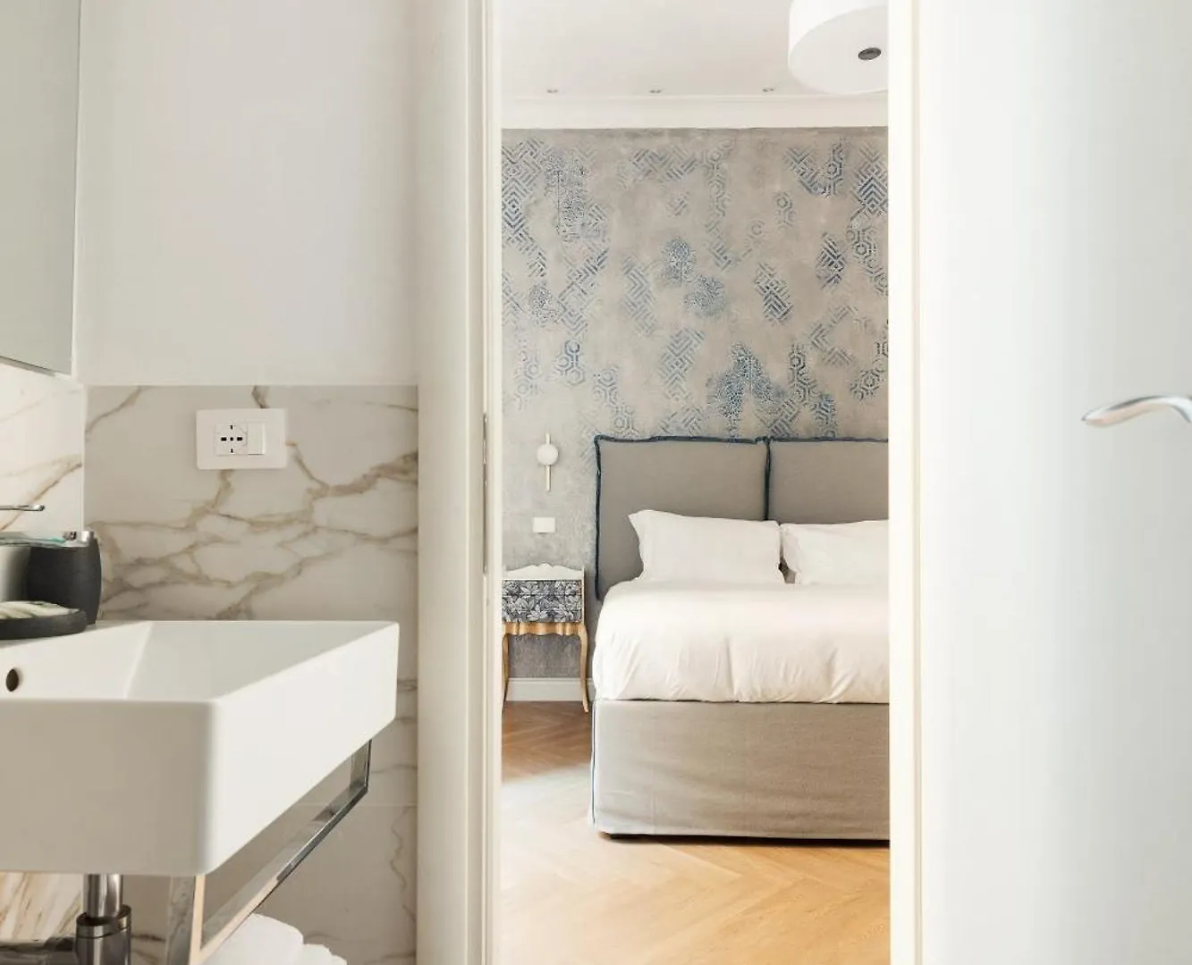 Iflat New Spacious & Classy Apartment In Monti ローマ